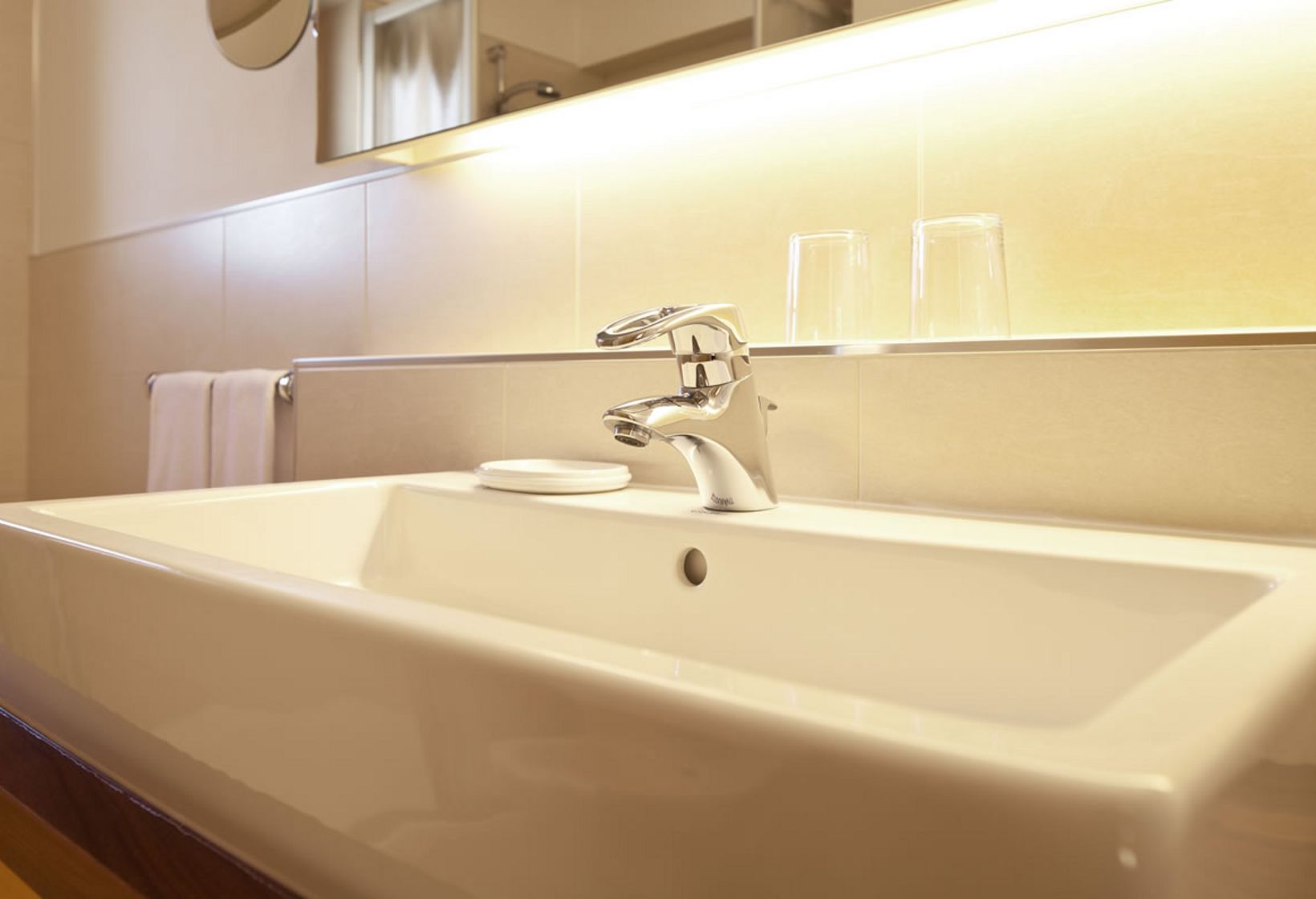 Badezimmer Waschbecken Urlaub Hotel Lechner Komfortzimmer Typ C