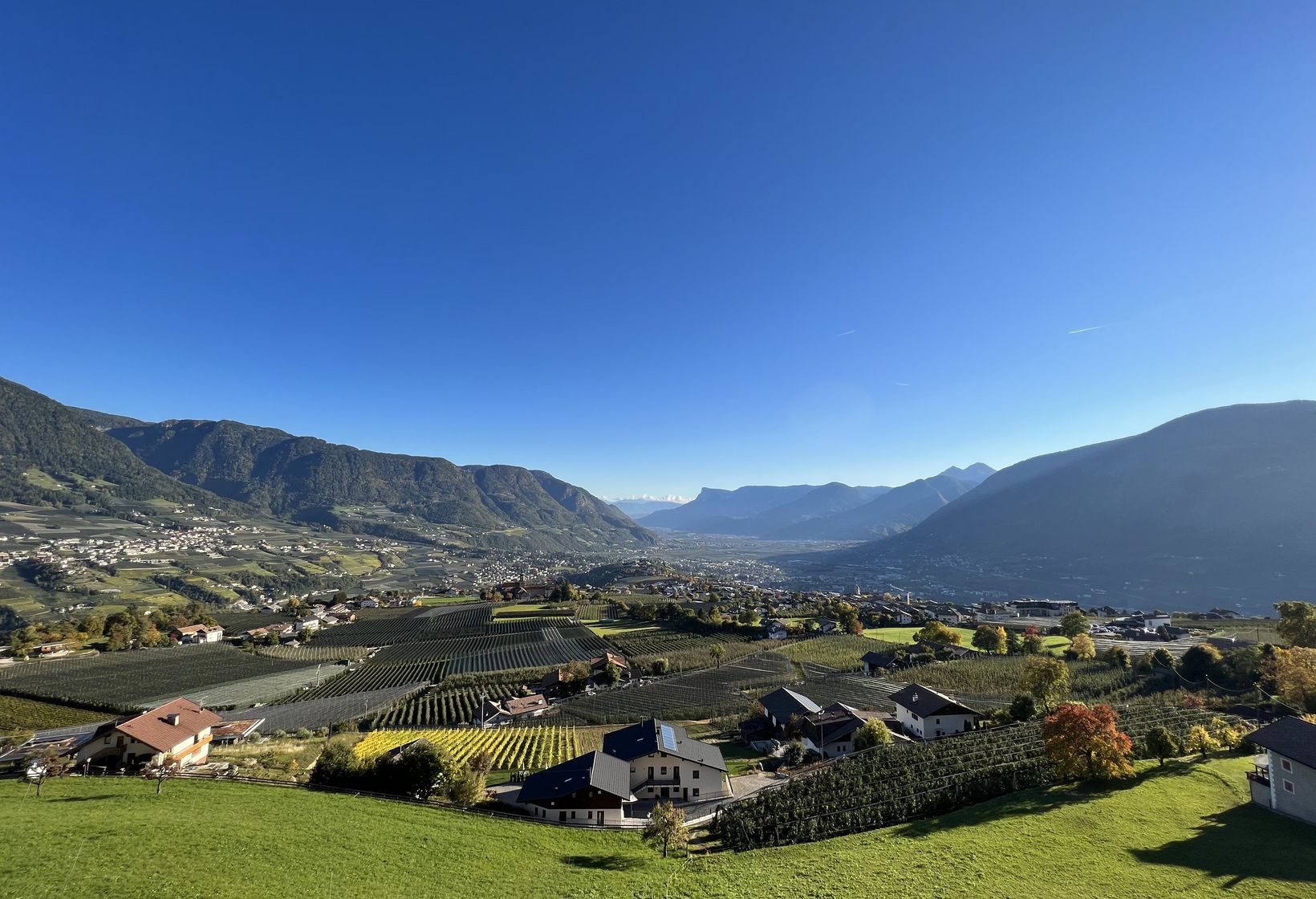 Aussicht Panorama Kurstadt Meran Etschtal Hotel Lechner