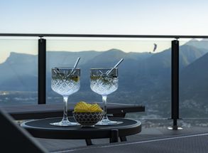 Terrazza Relax Vista Panoramica Merano Valle dell'Adige Hotel Lechner Aperitivo