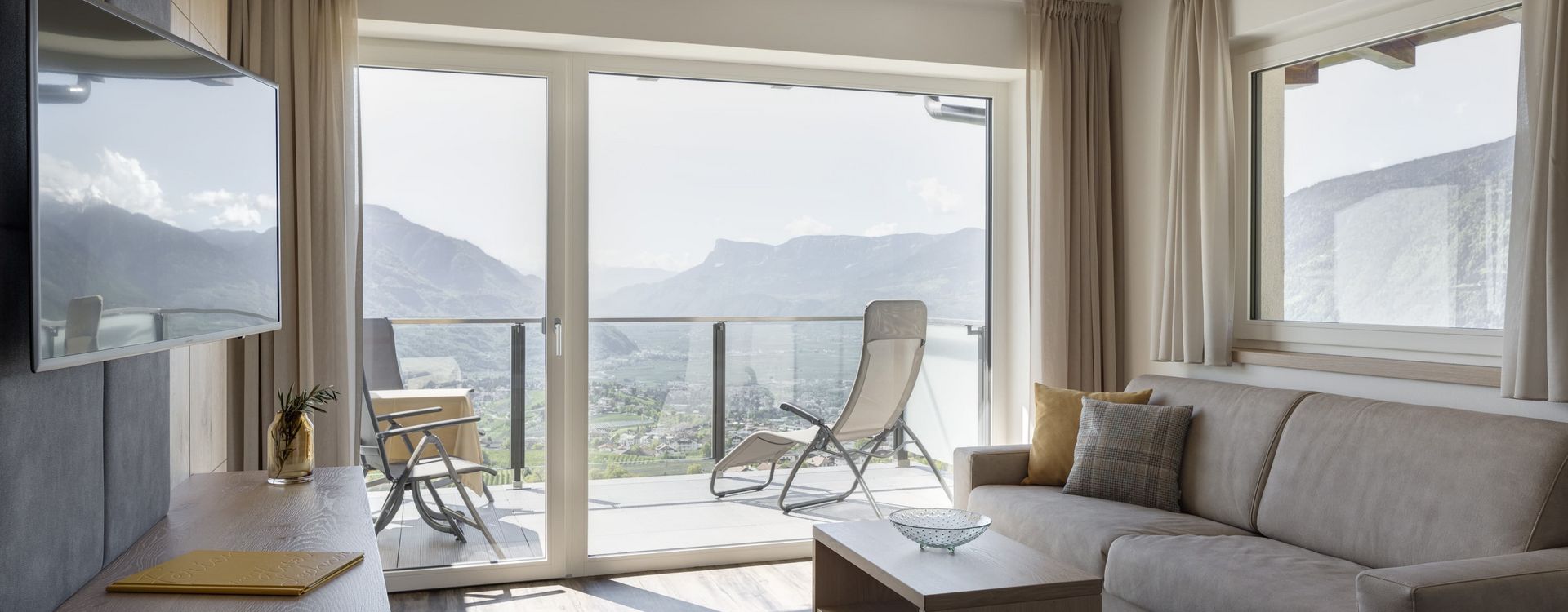 Camere moderne e accoglienti vi aspettano da noi Camere accoglienti abitare Hotel Lechner Tirolo moderno