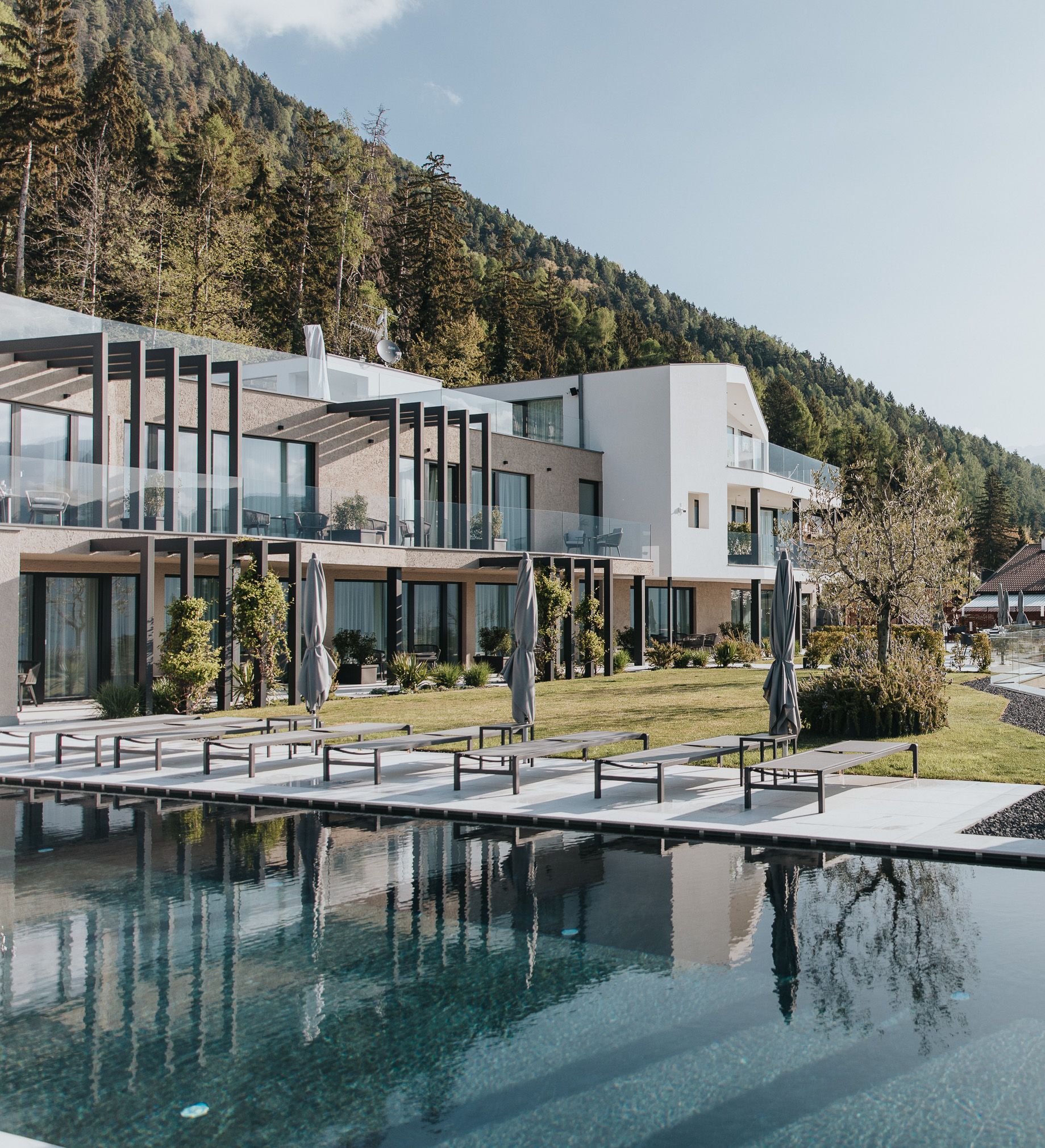  Infinity_Pool_La_Vista_Nature_Living_Dorf_Tirol_IVAN0438__c_IvanBortondello.jpg