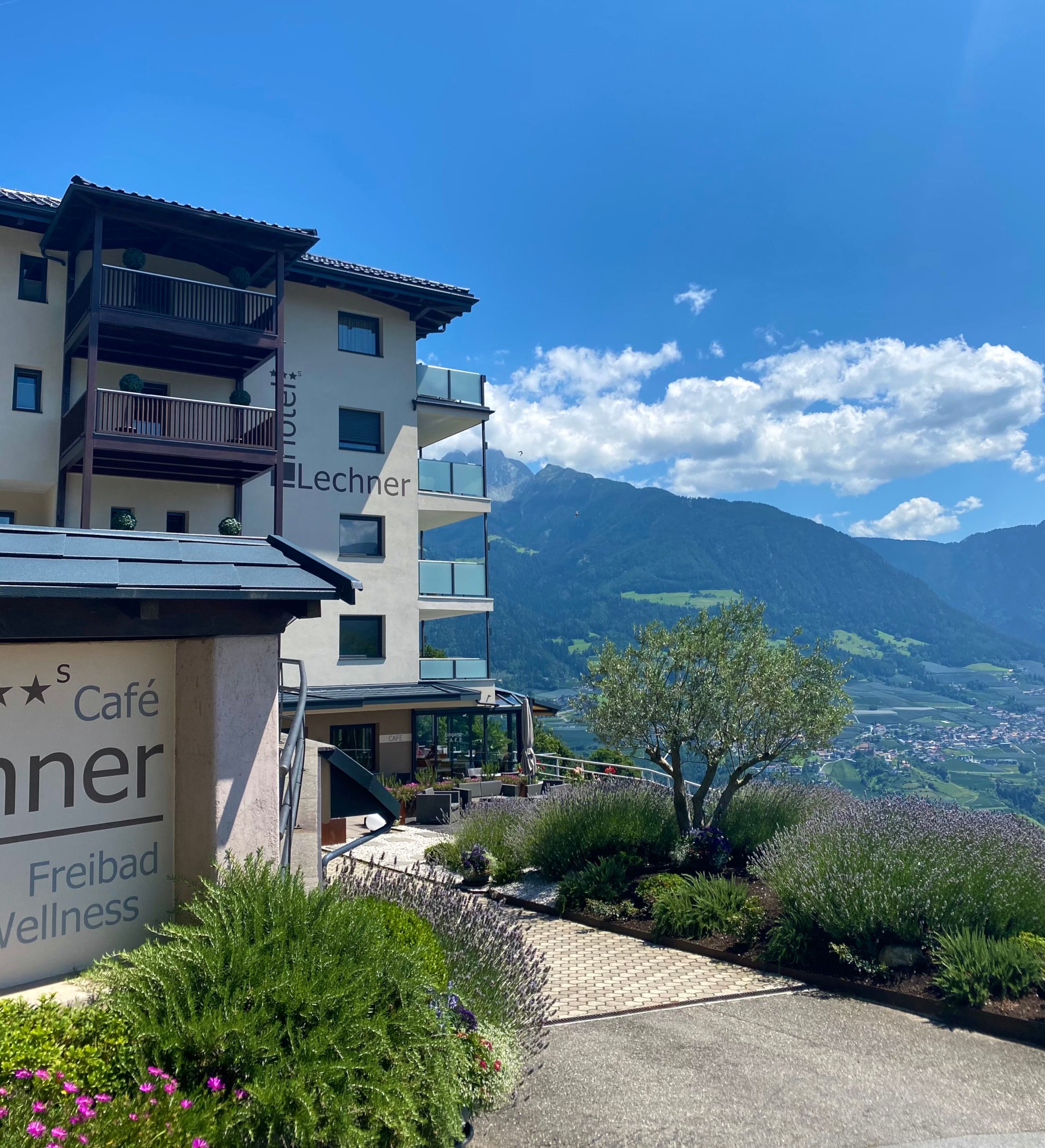 Hotel Lechner 3* Superior Dorf Tirol Südtirol hotel-lechner-dorf-tirol-3sterne-s.jpeg