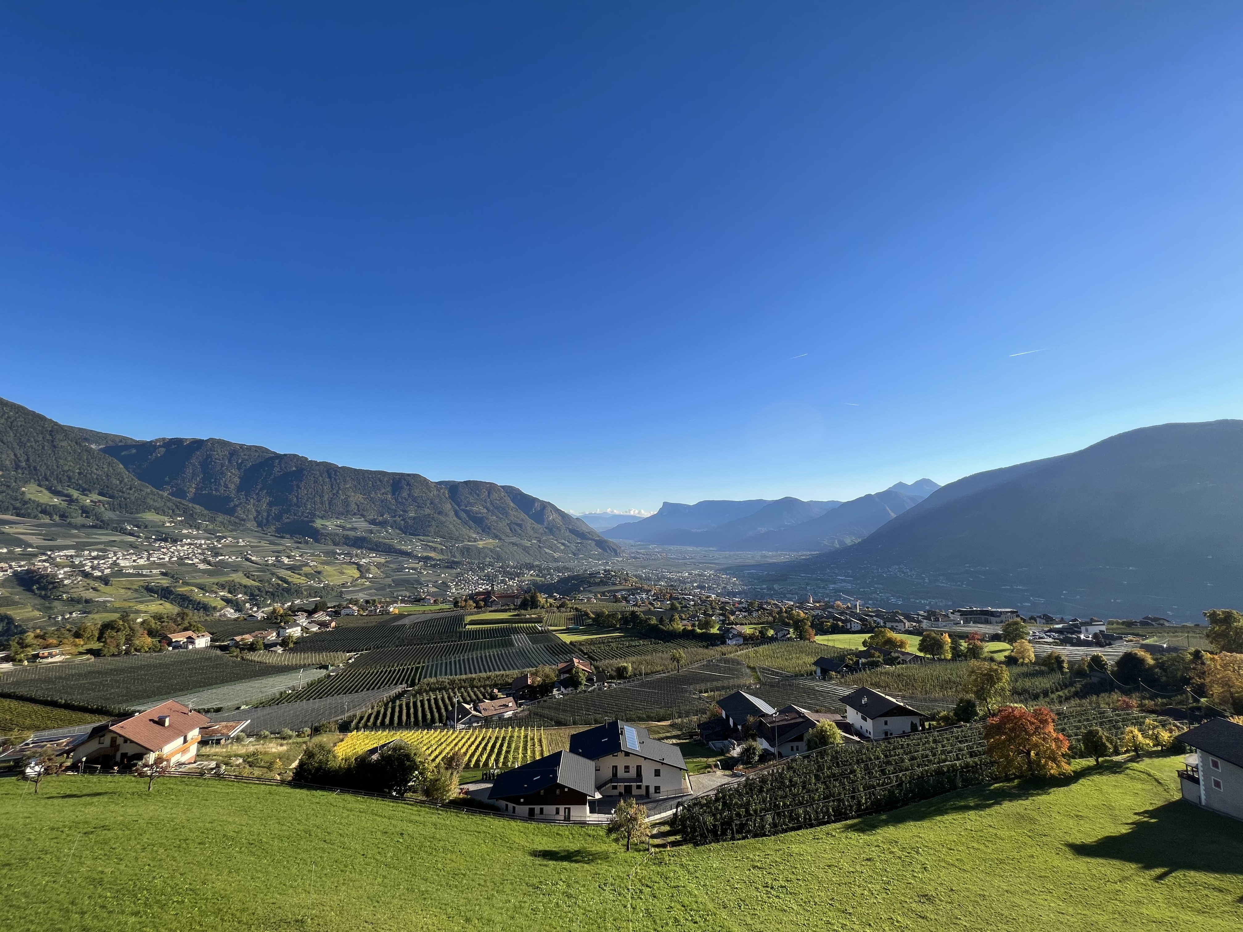 Aussicht Panorama Kurstadt Meran Etschtal Hotel Lechner