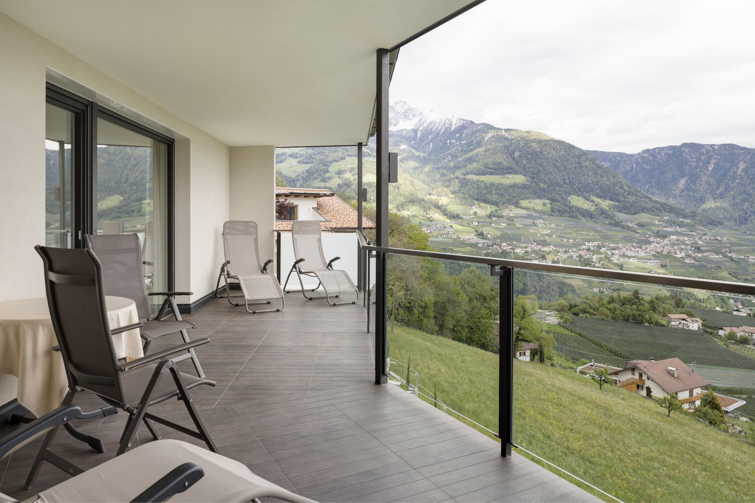 Panorama Suite glass balcony to the south side Hotel Lechner vacation